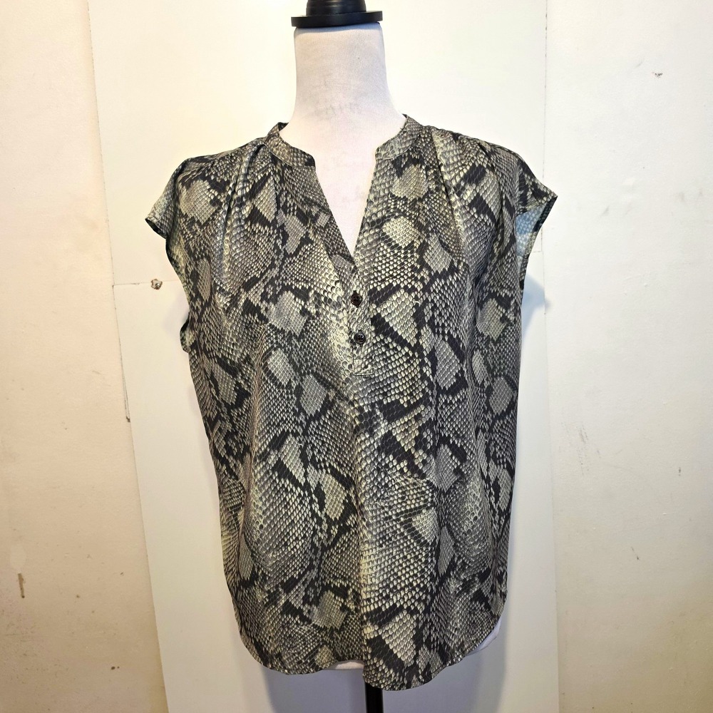 Banana Republic Women's Small Snake Print Blouse Gray Black Cap Sleeve V-Neck